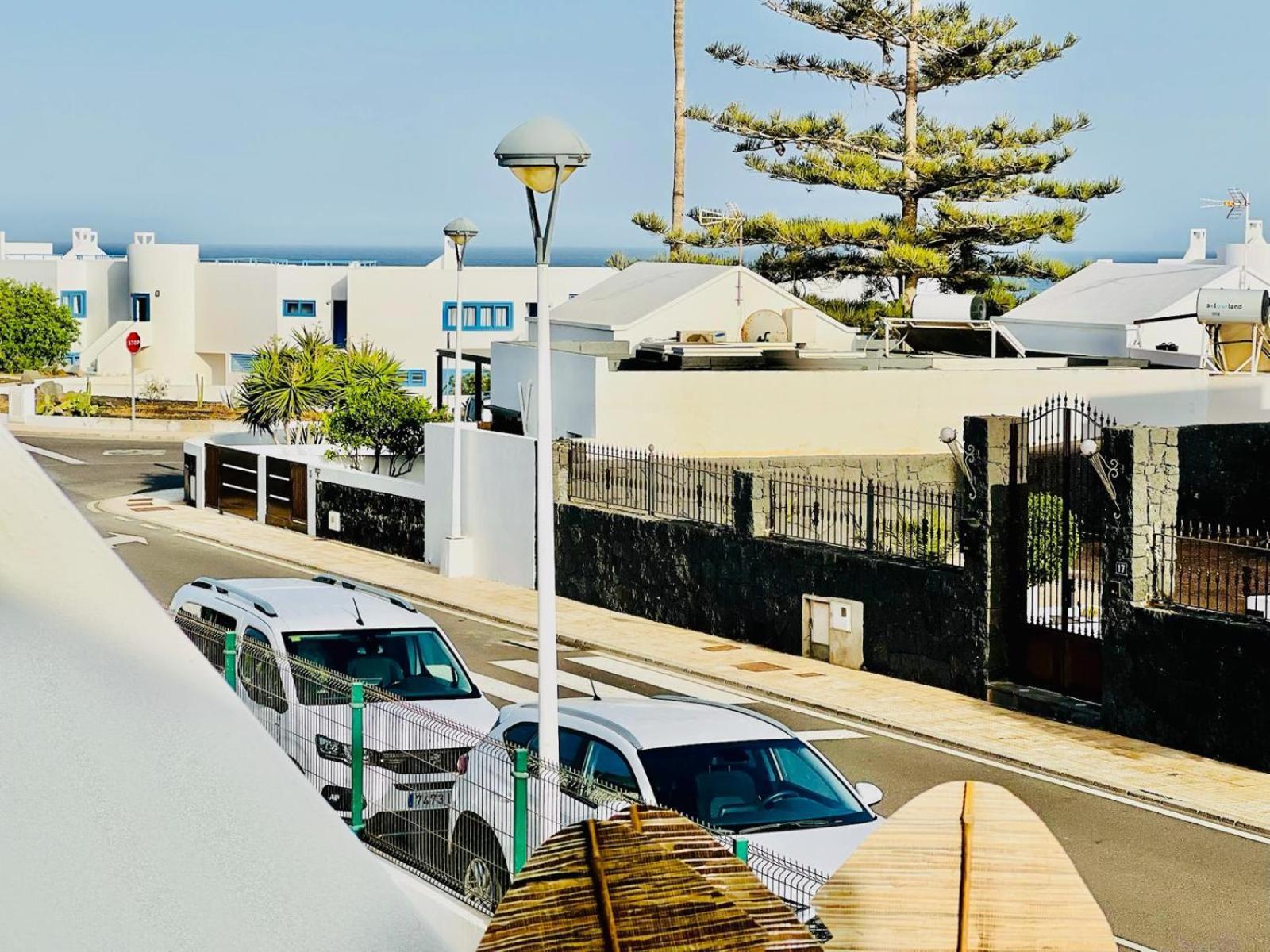 Canaryislandshost l Mare Suites Lanzarote Puerto del Carmen  Esterno foto